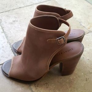 LUCKY BRAND ☘ VERY COMFORTABLE SHOES  (only a bundle of 3 or more)